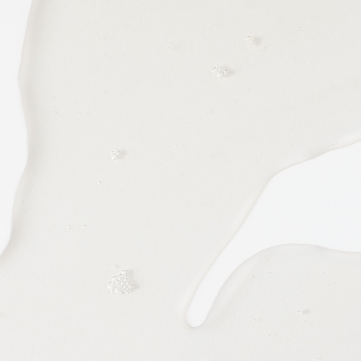 Santaverde Collagen Drops – Texturbild des pflanzlichen Anti-Aging Serums mit Aloe Vera, pflanzlichem Kollagen und Hyaluron, zur Verbesserung der Hautelastizität und Feuchtigkeit