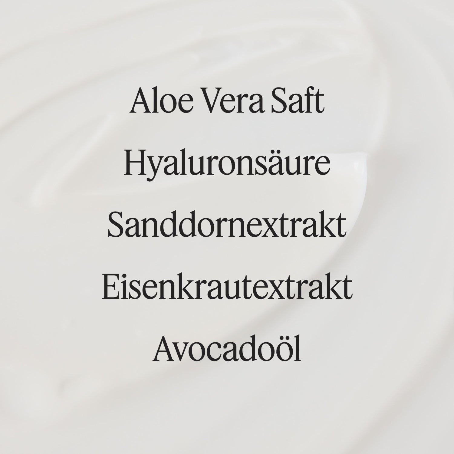 Santaverde Cream Medium ohne Duft Textur – Detailaufnahme der cremigen Textur mit Aloe Vera und Hyaluronsäure als Hauptwirkstoff