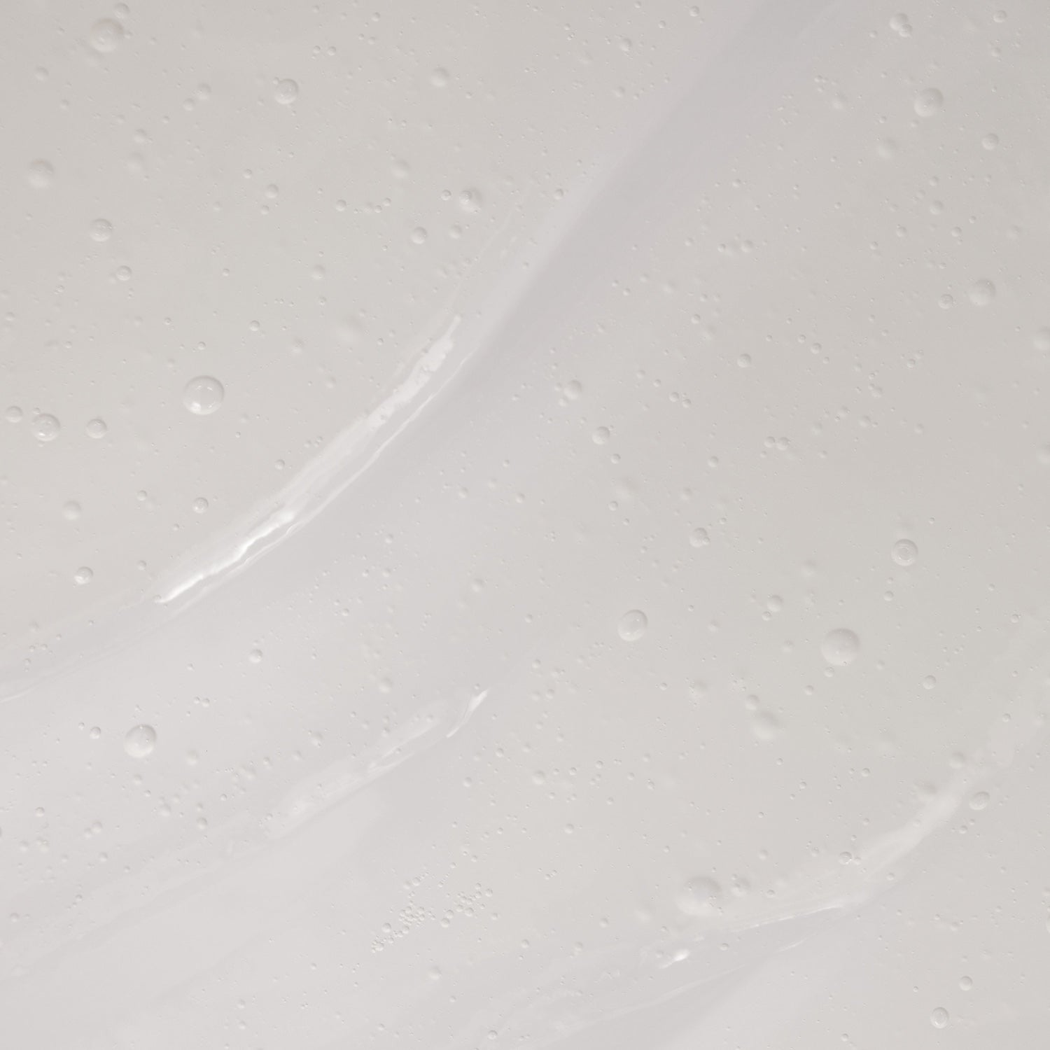 Santaverde Pure Purifying Cleanser ohne Duft Textur – Detailaufnahme des klaren Reinigungsgels