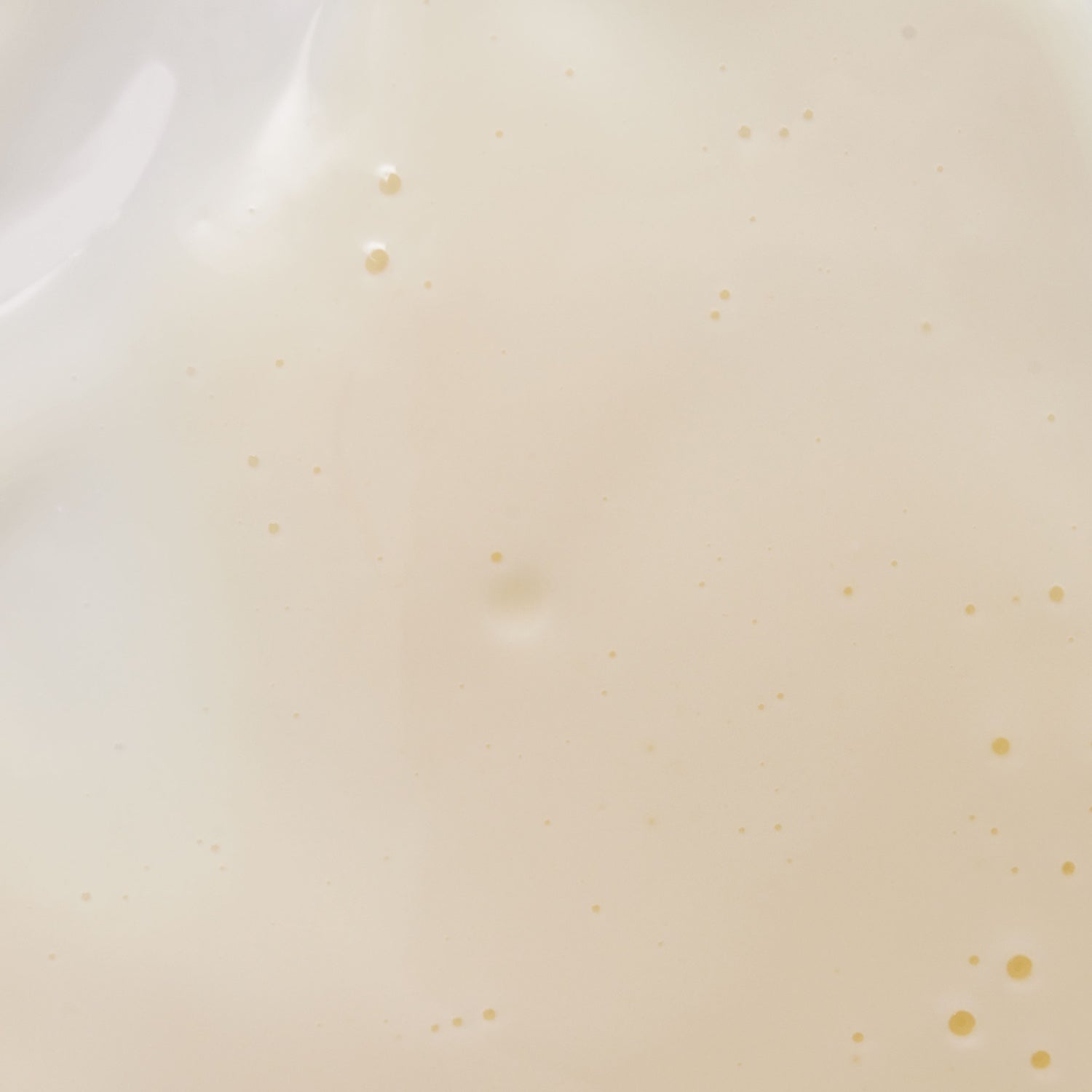 Santaverde Pure Mattifying Fluid ohne Duft – Naturkosmetik-Texturbild des leichten Aloe Vera Gesichtsfluids für unreine und empfindliche Haut