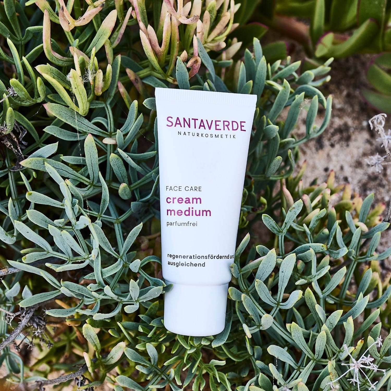 Santaverde cream medium ohne Duft santfte Pflege für empfindliche Haut Tube mit emotionalem Hintergrund