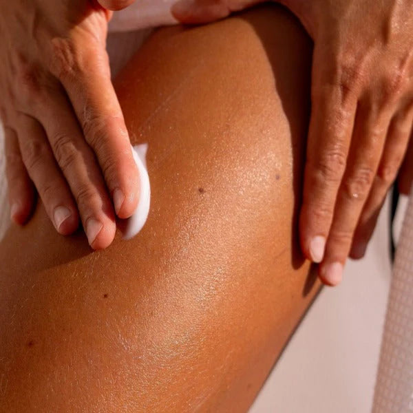 Santaverde Hand cremt Bein ein